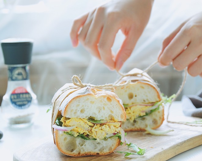 Curry Chicken Breast Sandwich-ou Bao Good Companion recipe
