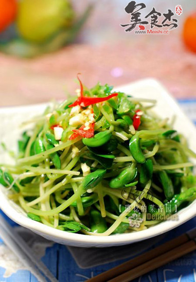 Crispy Mixed Black Bean Sprouts recipe