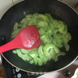 Stir-fried Beef with Bitter Melon recipe