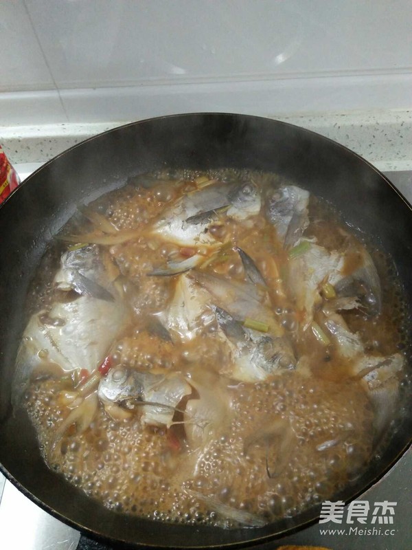 Braised Pomfret recipe