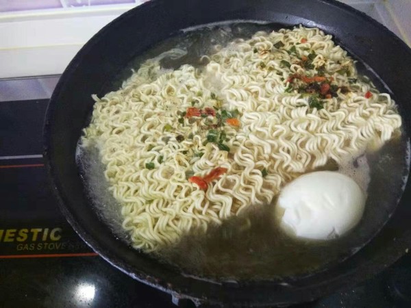 Simple Instant Noodles recipe