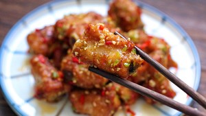 A Perfect Copy of The Salt and Pepper Ribs in A Chinese Restaurant for 38 Yuan, The Bones are Fragrant and The Meat is Rotten, So Delicious to Suck Your Fingers recipe