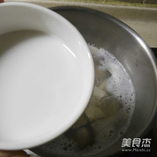 Taro and Winter Potato Soup recipe