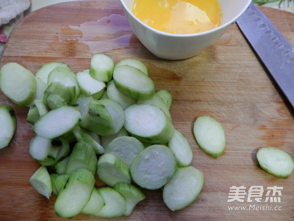 Loofah and Egg Fried Rice recipe