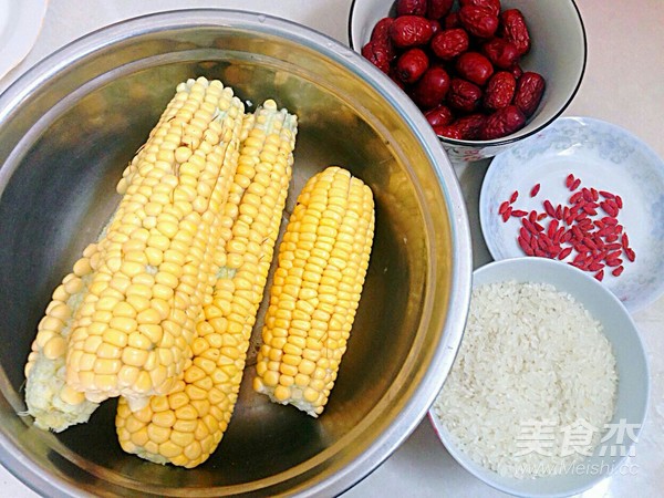 Corn Porridge with Crushed Red Dates recipe