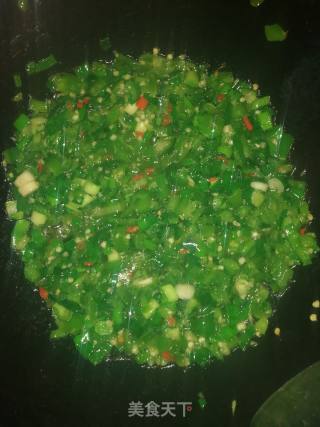 Fried Eggs with Garlic Sprouts recipe