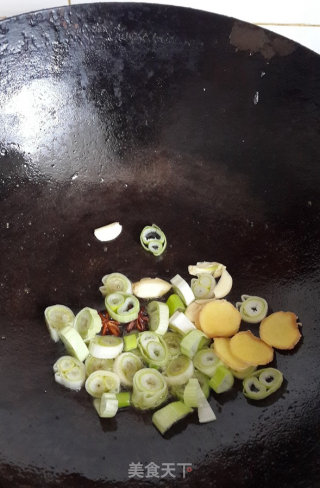 Stir-fried Beef with Spicy Sauce recipe