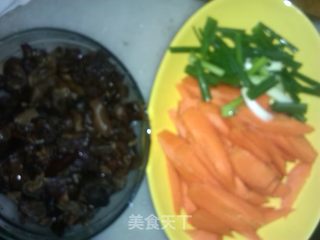 Carrots Mixed with Black Fungus recipe