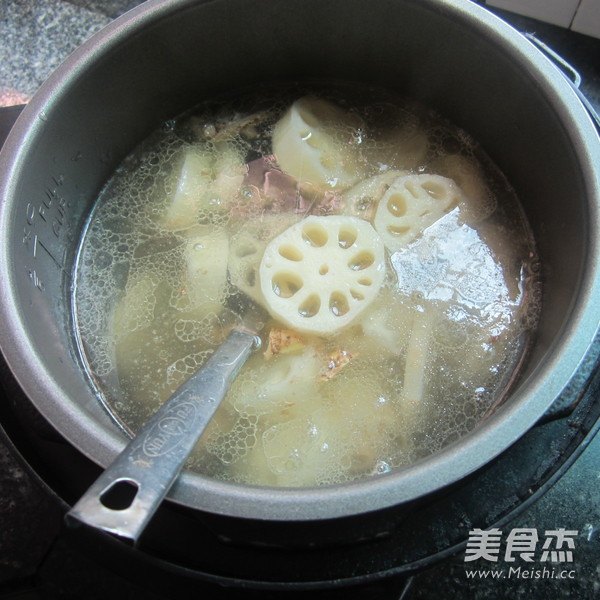 Lao Duck Stewed Lotus Root recipe