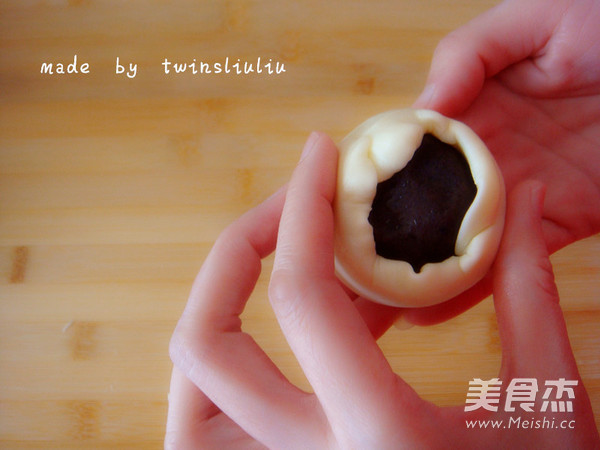 Creative Chinese Pastry Red Plum Primula recipe