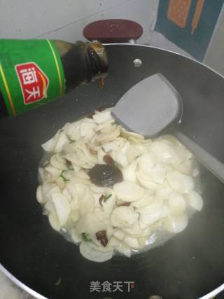 Stir-fried Cabbage with Oyster Mushrooms and Milk recipe