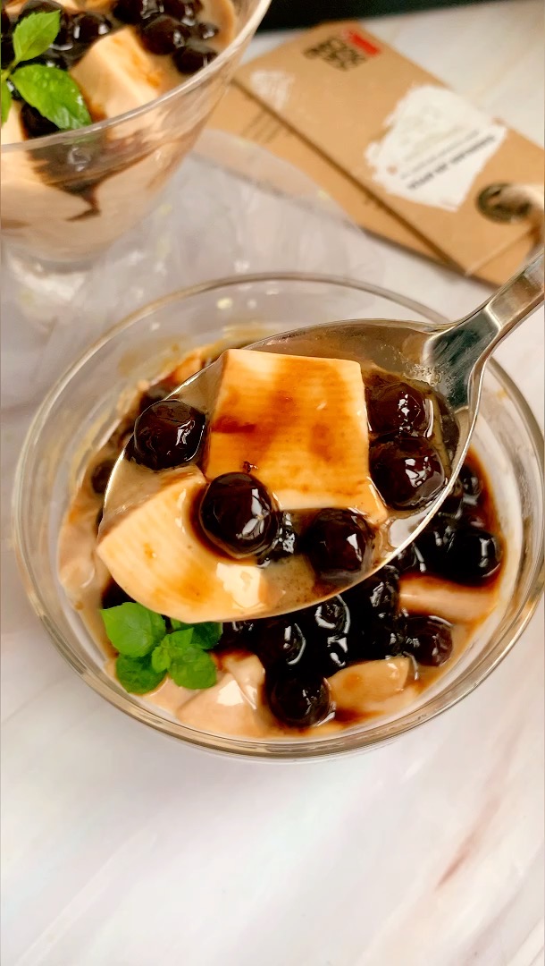 Sweet and Smooth Brown Sugar Pearl Milk Tea Jelly