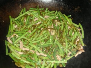 Stir-fried Shredded Pork with Pickles and Beans recipe