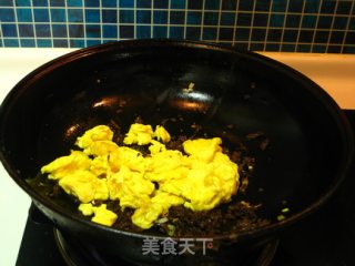 Scrambled Stupid Eggs with Sprouts recipe