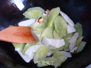 Refreshing --- Stir-fried Lettuce with Yam recipe