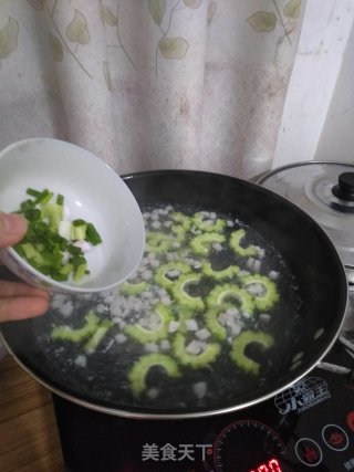 Fatty Bitter Gourd Soup recipe