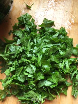 Scrambled Eggs with Celery Leaves recipe