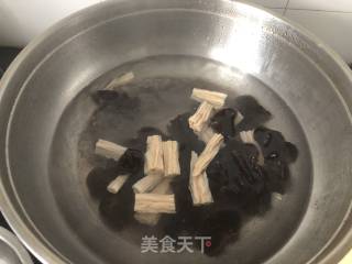 #凉饭菜#yuba Mixed with Fungus recipe