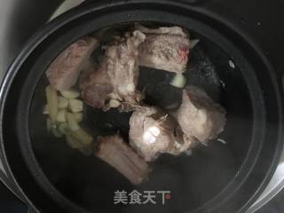 Casserole Ribs Stewed with Beans recipe