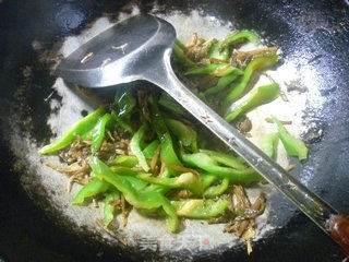 Fried Squid with Dried Plums, Green Peppers recipe