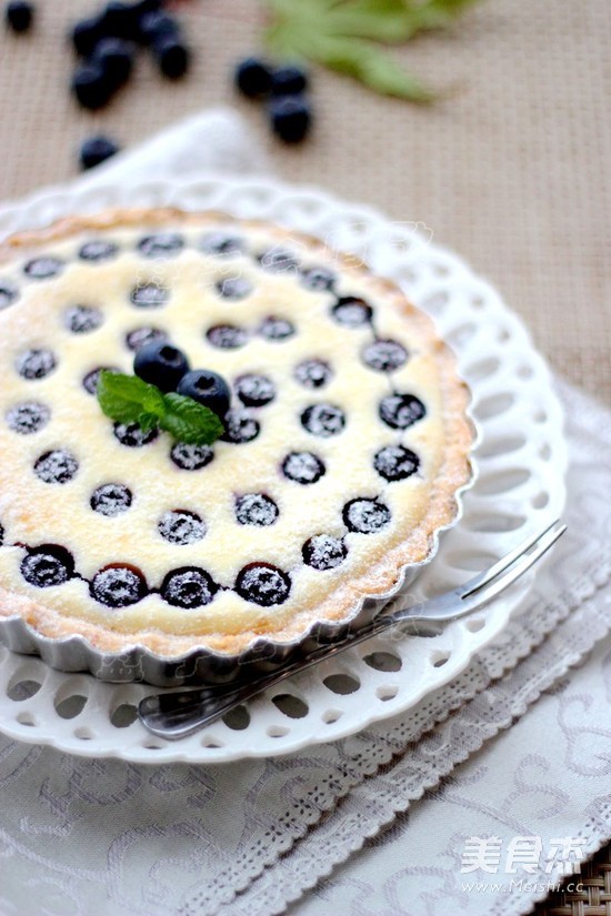 Popped Blueberry Cheese Tart recipe