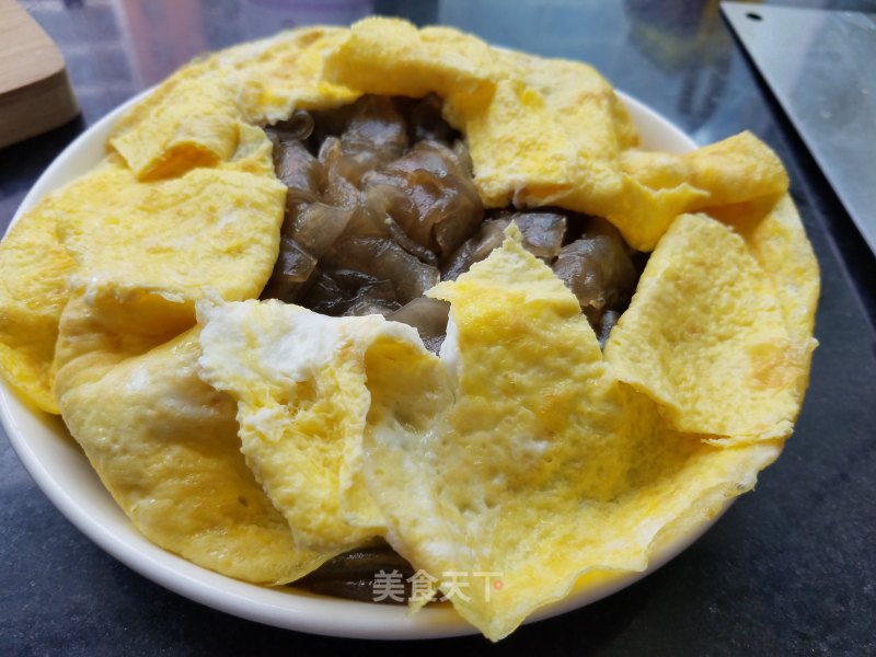 Egg Skin Vinegar Braised Vermicelli recipe