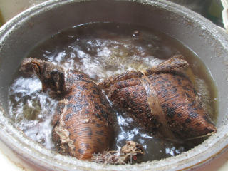 Plum Dried Vegetables, Fresh Meat, Glutinous Rice Dumplings recipe