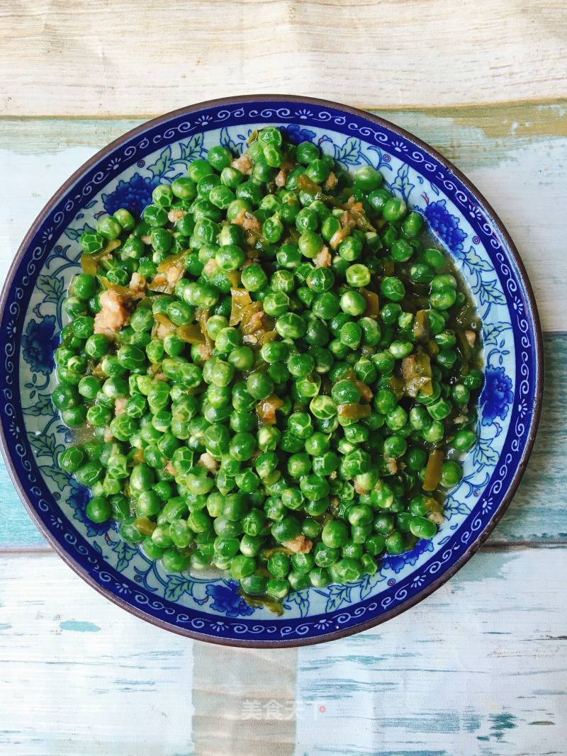 Stir-fried Peas with Pickled Vegetables and Minced Meat recipe