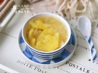 Pineapple and Tremella Soup recipe