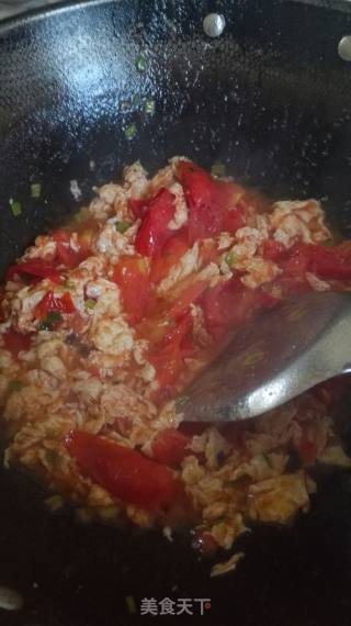 Scrambled Eggs with Tomatoes recipe