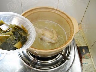 Suckling Pigeon Seaweed Soup recipe