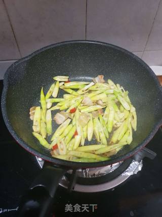 Stir-fried Spring Bamboo Shoots with Pork Belly recipe