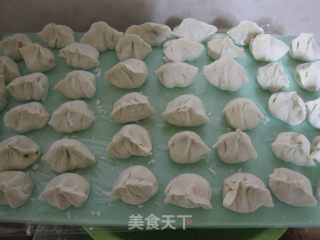 Garland Chrysanthemum Dumplings recipe