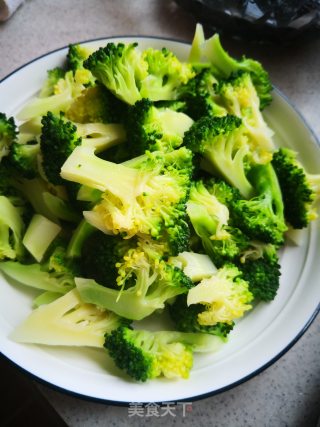 Stir-fried Chicken with Broccoli recipe