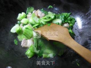 Stir-fried Pork with Salt and Green Vegetables recipe