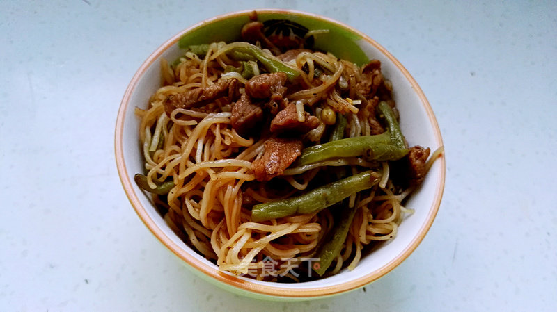 Steamed Noodles with Beans recipe