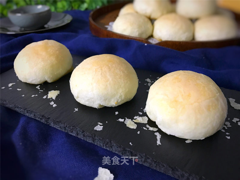 Cheese Prawn Mooncakes recipe