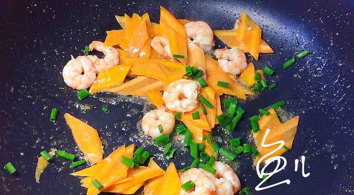 Fried Carrots and Shrimp recipe