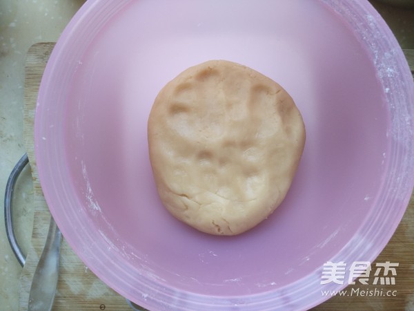 Bean Paste and Egg Yolk Mooncakes recipe