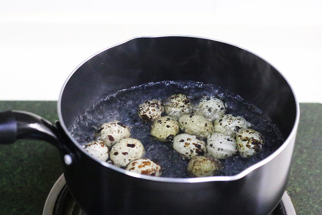 Spiced Tea Quail Eggs recipe