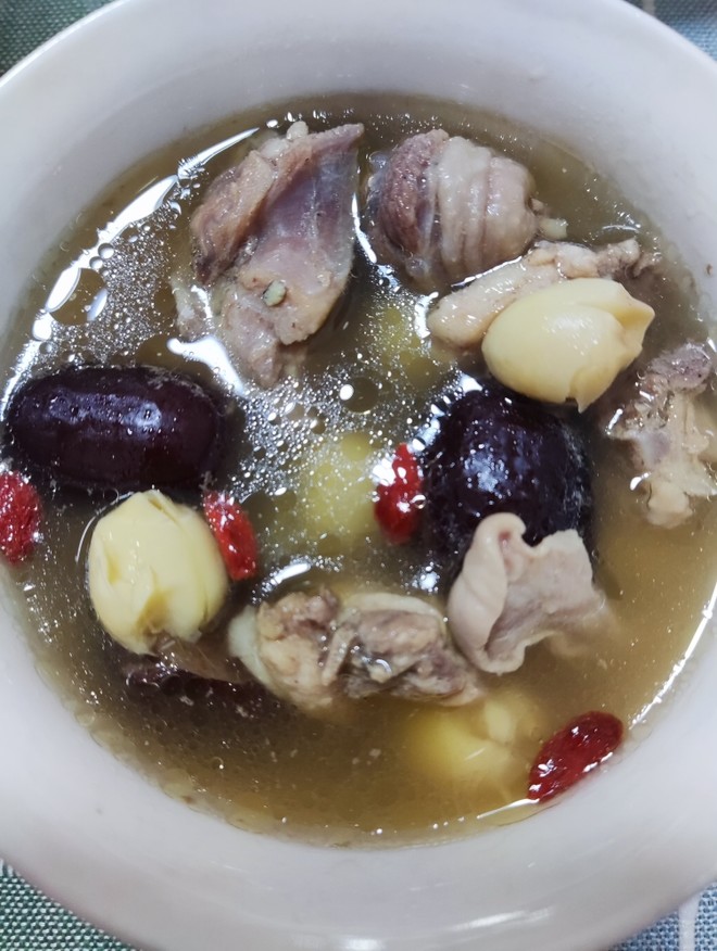 Pork Belly with Lotus Seeds and Chicken in Clay Pot recipe