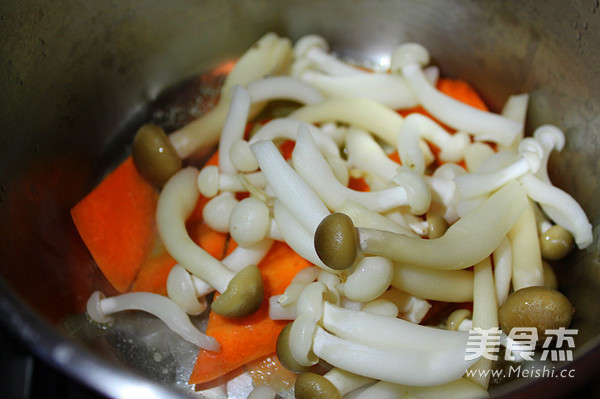 Fresh Pork Skin in A Pot recipe