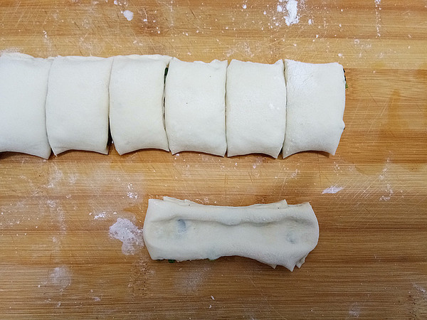 Crispy Scallion Rolls recipe