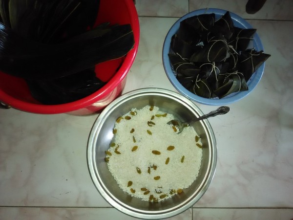 Raisin Glutinous Rice Dumplings recipe