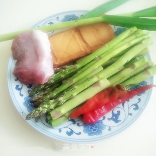 Stir-fried Tofu with Asparagus recipe