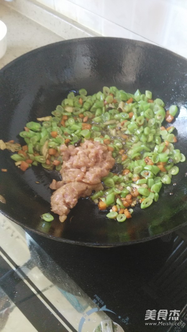 Stir-fried Beans with Olive Vegetables recipe