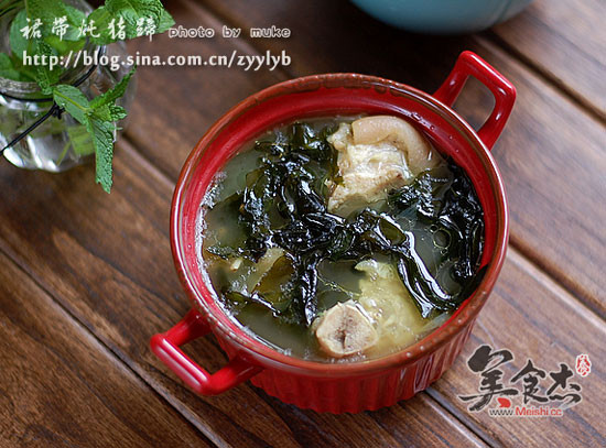 Wakame Stewed Pork Trotters recipe