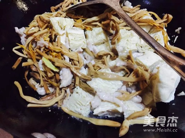 Frozen Tofu with Shredded Pork recipe