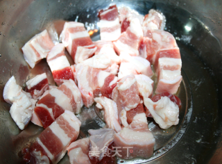 [taji Pot] [sweet Like A Flower] [the Meat You Want to Eat After Eating It] Sprite Braised Pork recipe