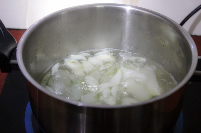 Winter Melon Lily Soup recipe